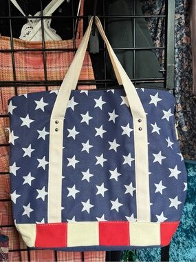NWOT American Flag Beach Tote